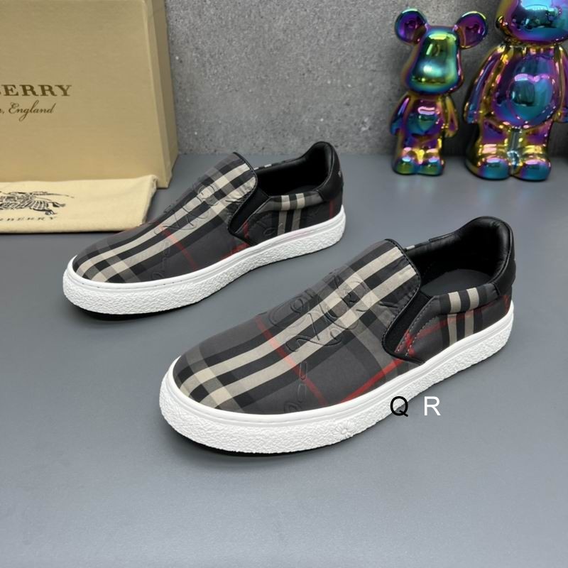 Burberry Men's Shoes 908